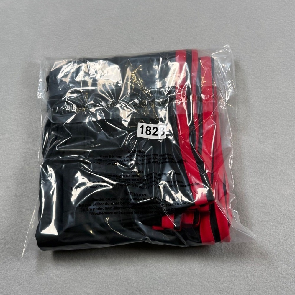 Adidas Kids L 14/16 Track Pants Black Red Stripe AG10611 Sporty Activewear NEW - Picture 10 of 10